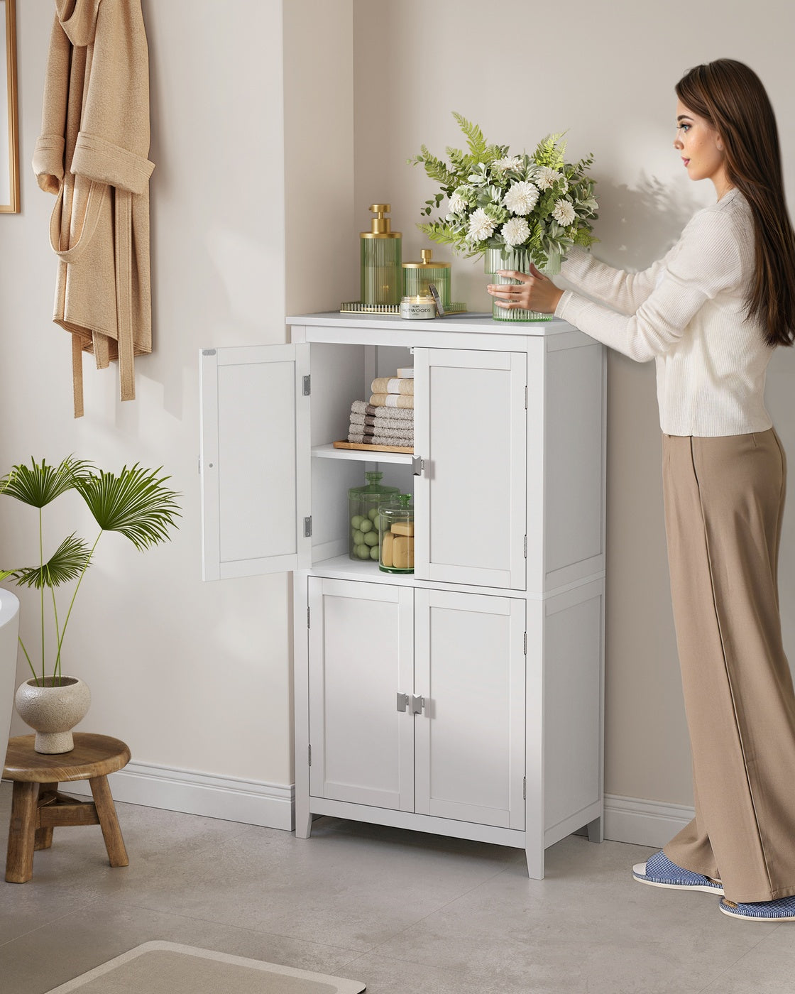 Badezimmerschrank mit 4 Türen klassikweiß