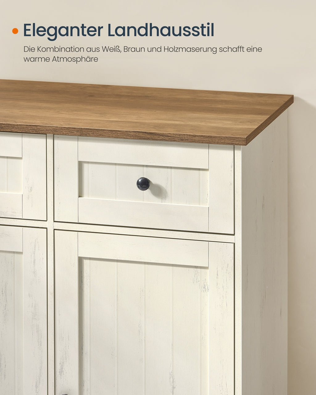 Sideboard mit verstellbaren Ablagen