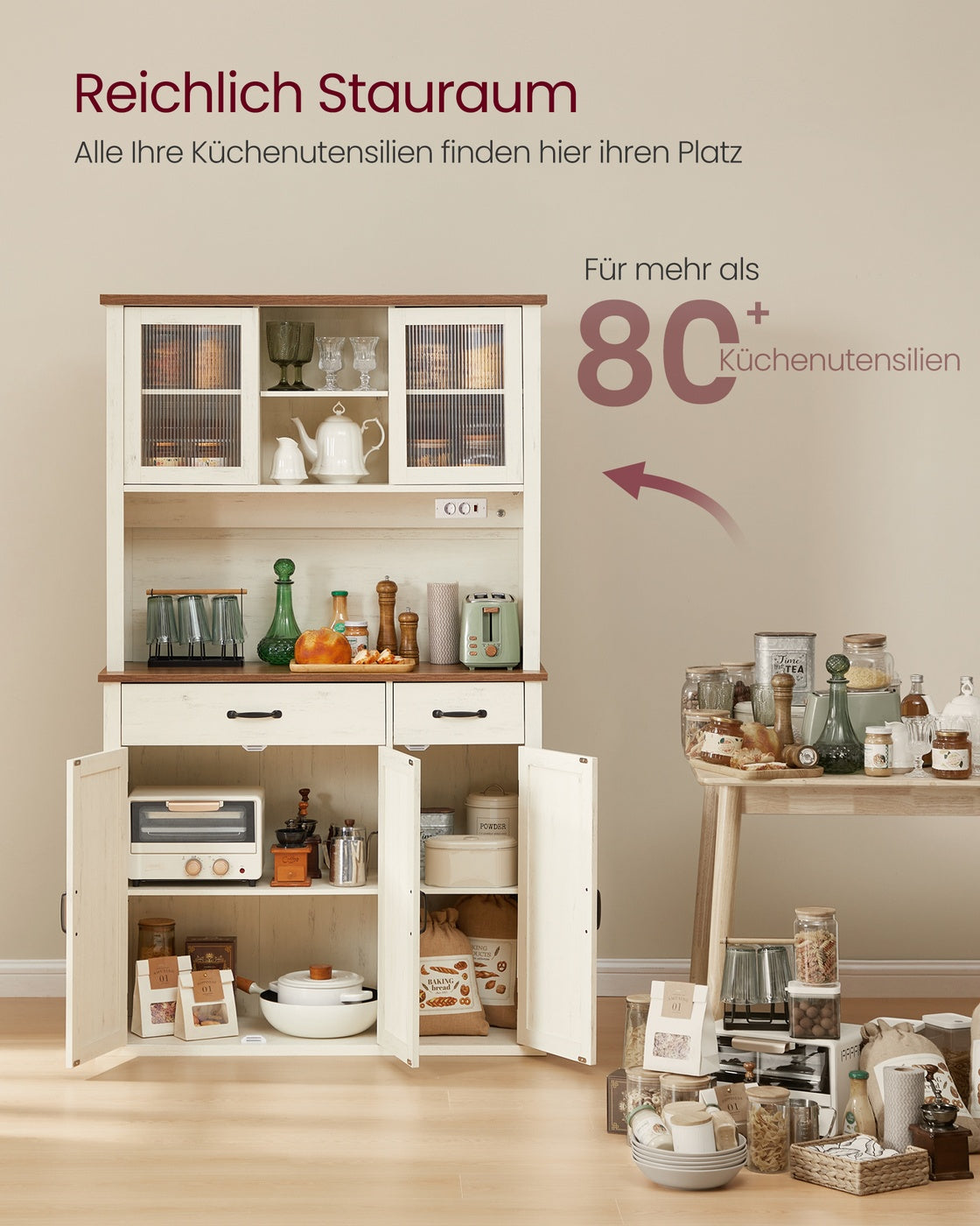 Sideboard mit Beleuchtung und Ladestation im Landhausstil