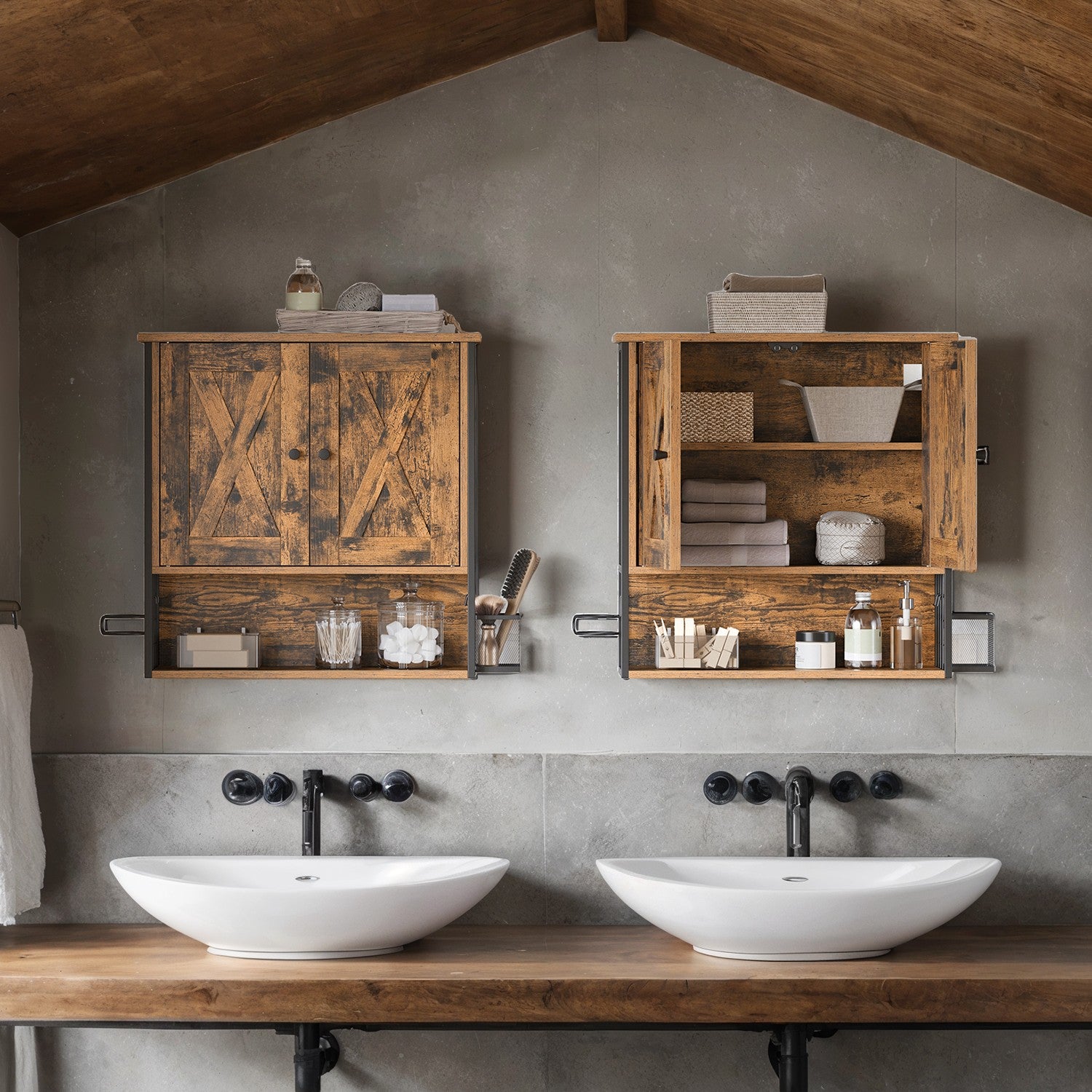 Wandschrank im Badezimmer
