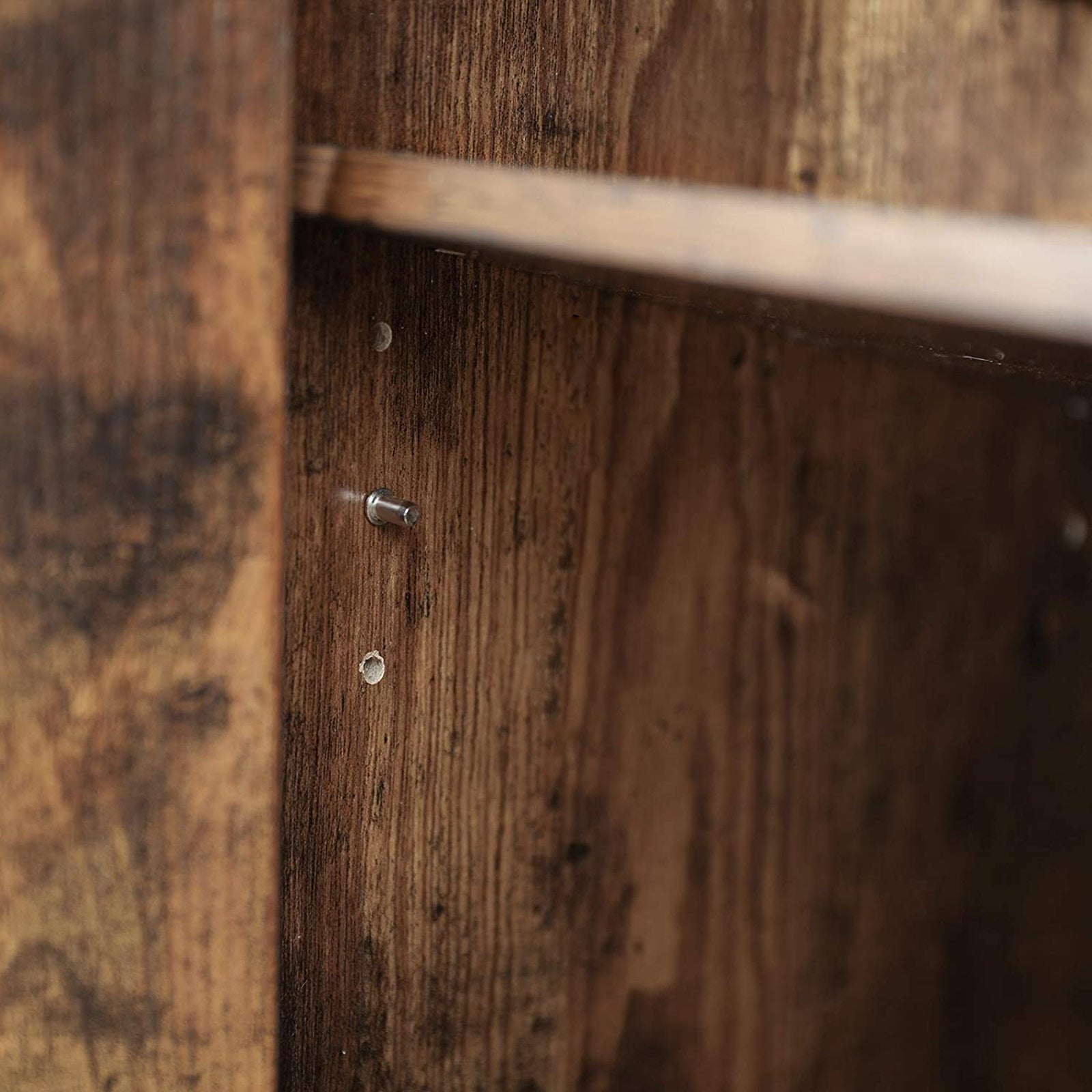 Beistellschrank mit Glasoberfläche