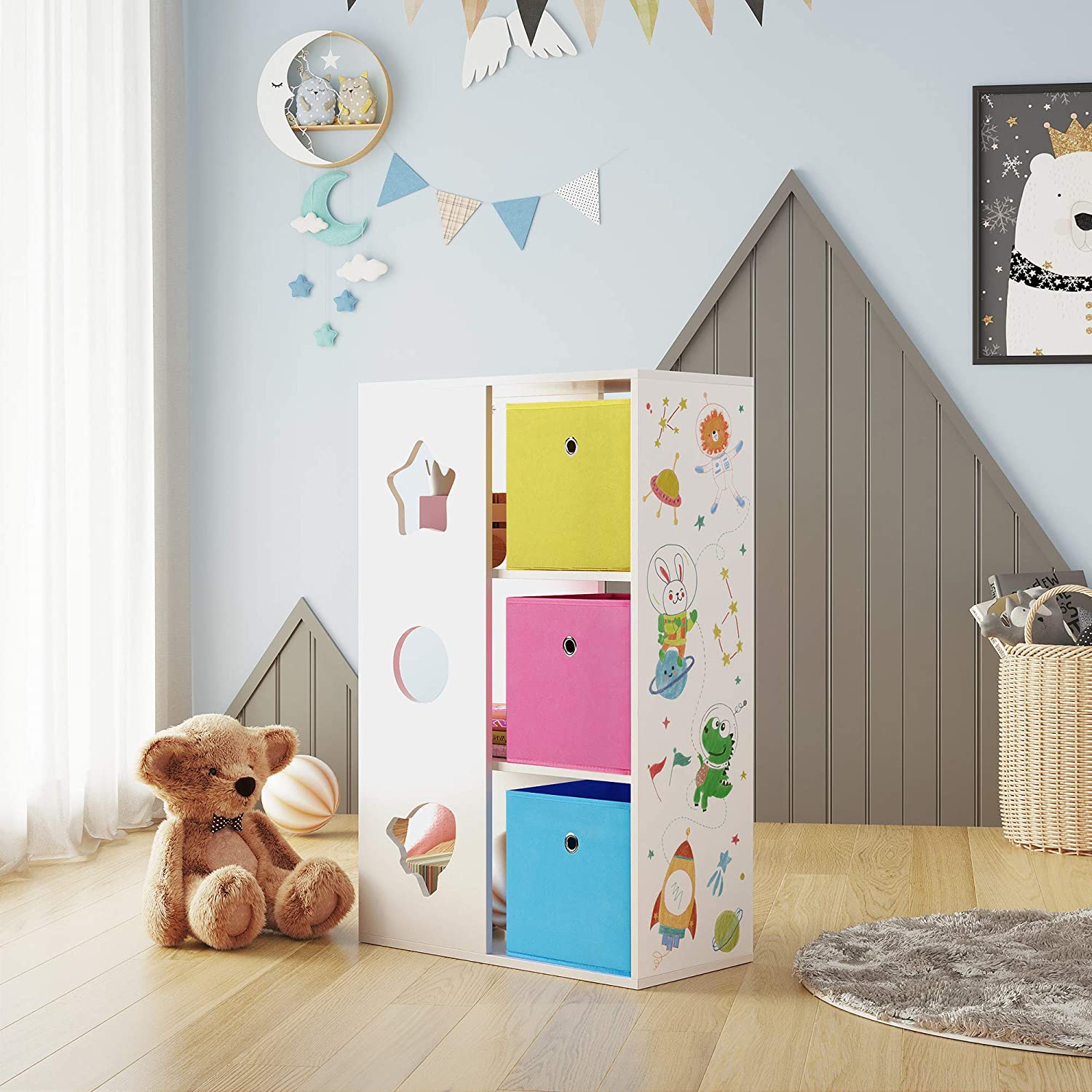 Kinderzimmerregal mit Aufbewahrungsboxen
