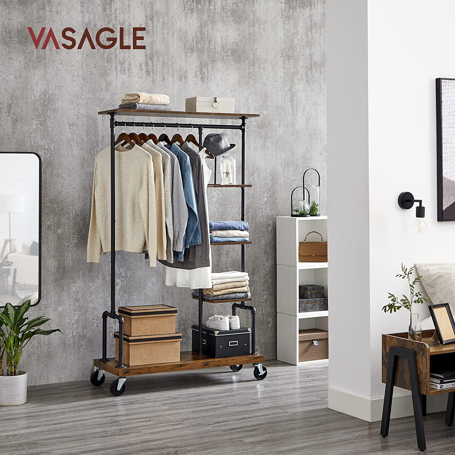 Garderobe mit Gitterablagen Industriestil