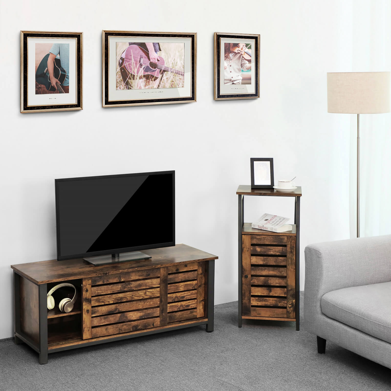 Industriestil TV-Schrank mit Lamellentüren