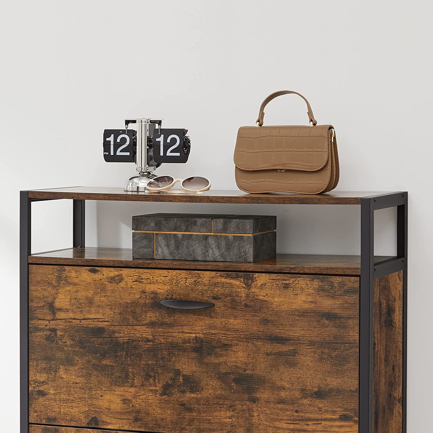 Schuhschrank mit 3 Klappen