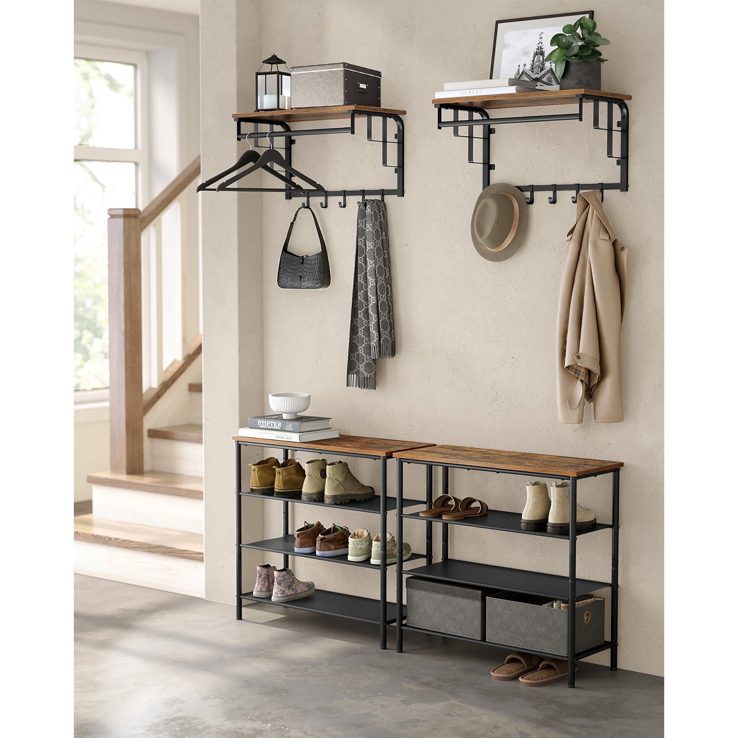 Industrie-Design Wandgarderobe