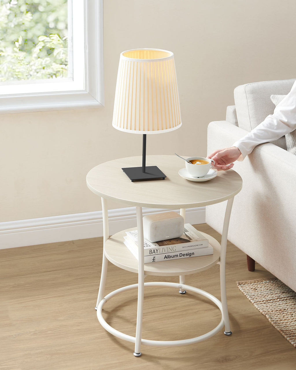 Beistelltisch mit 2 Ablagen und Stahlrahmen naturbeige