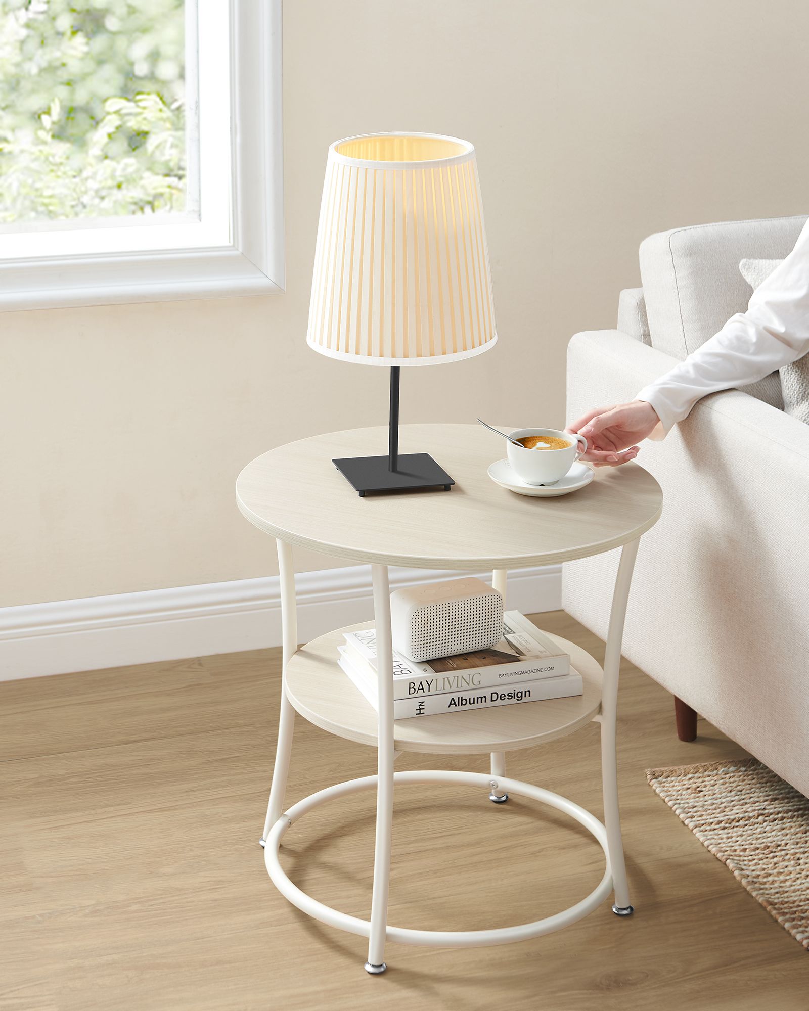 Beistelltisch mit 2 Ablagen und Stahlrahmen naturbeige