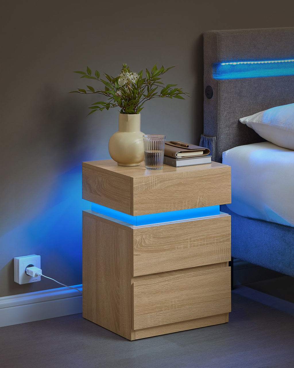 Nachttisch mit LED-Beleuchtung und 3 Schubladen