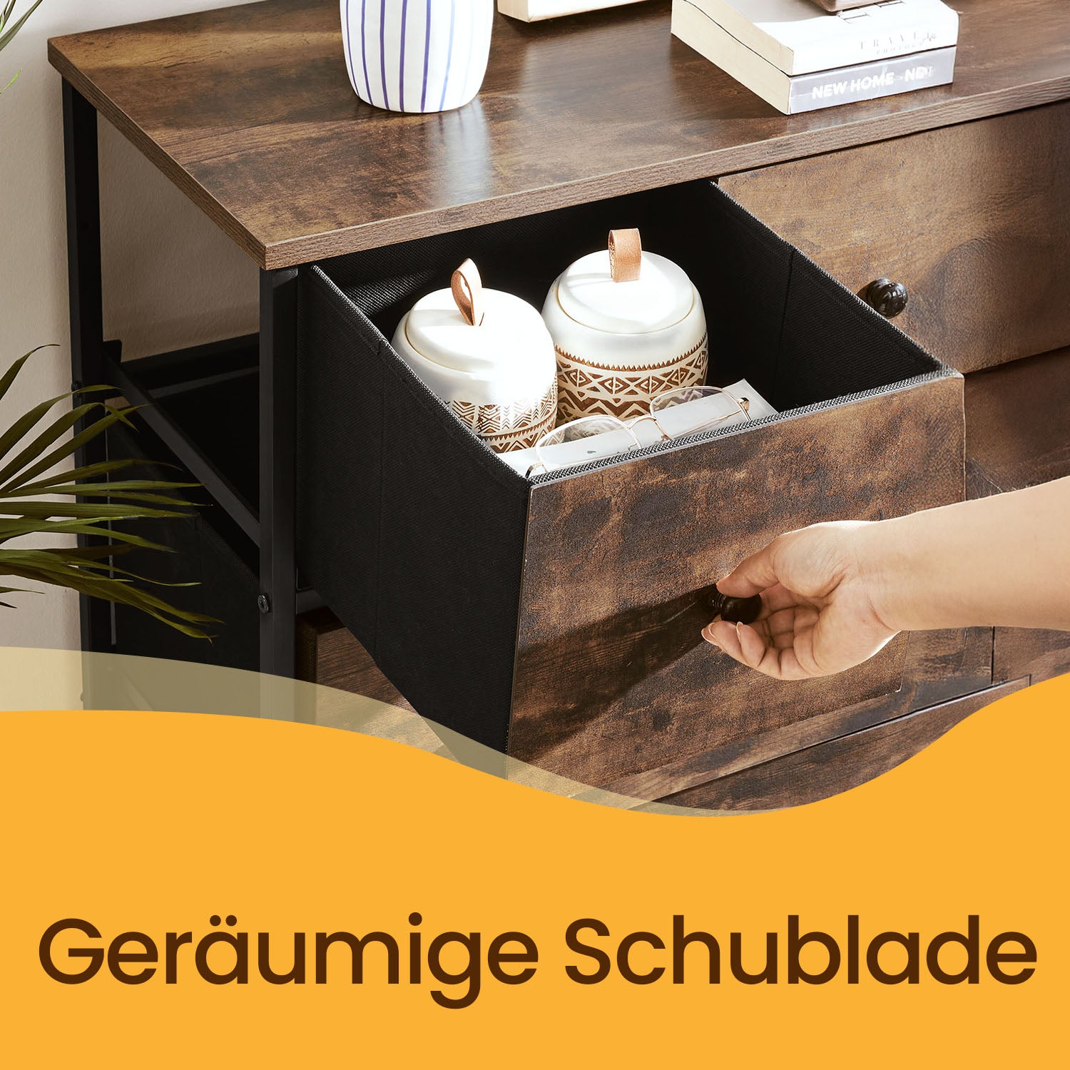 Kommode mit Stoffschubladen