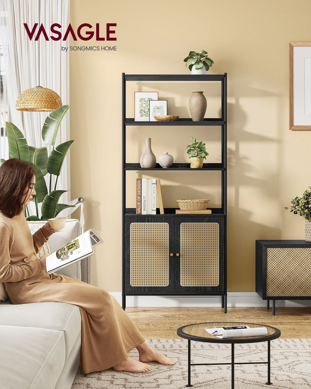 Bücherregal mit Türen in Rattan-Optik benholzschwarz-mattschwarz