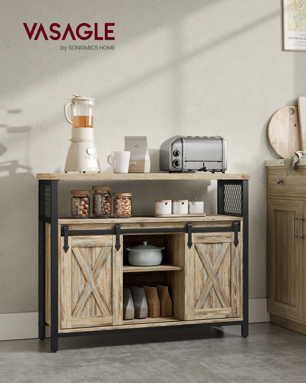 Sideboard mit Schiebetüren und Ablagen