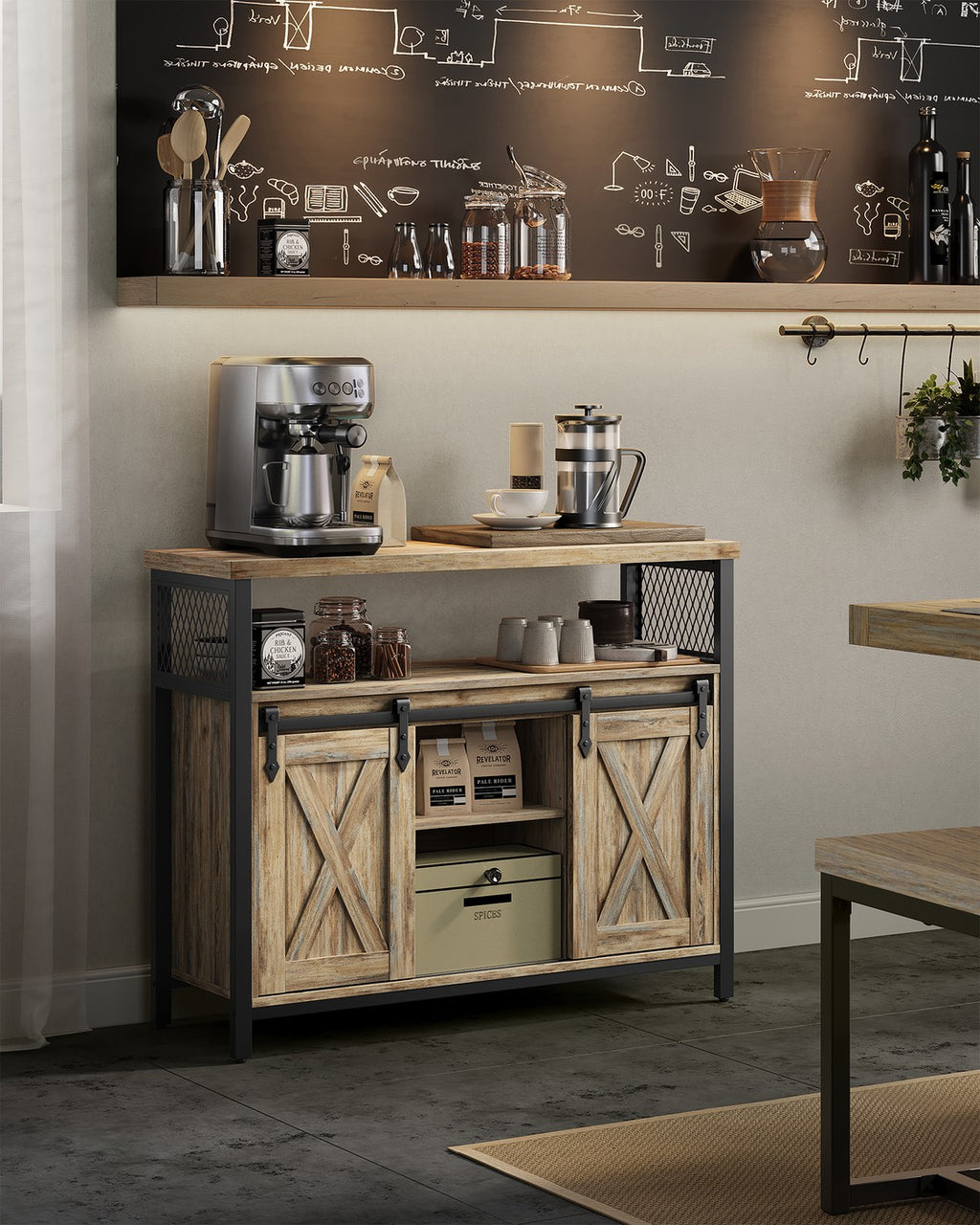 Sideboard mit Schiebetüren und Ablagen