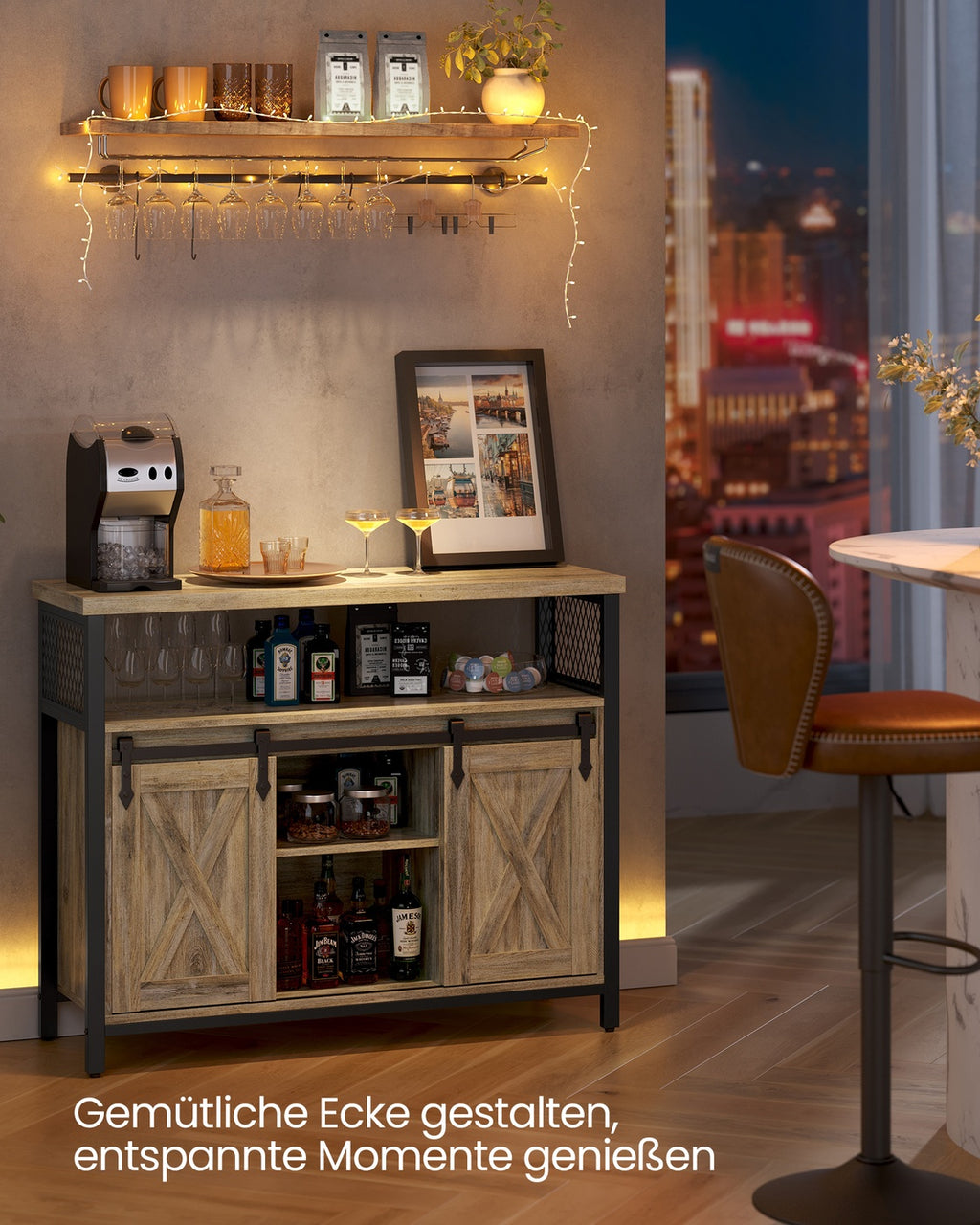 Sideboard mit Schiebetüren und Ablagen