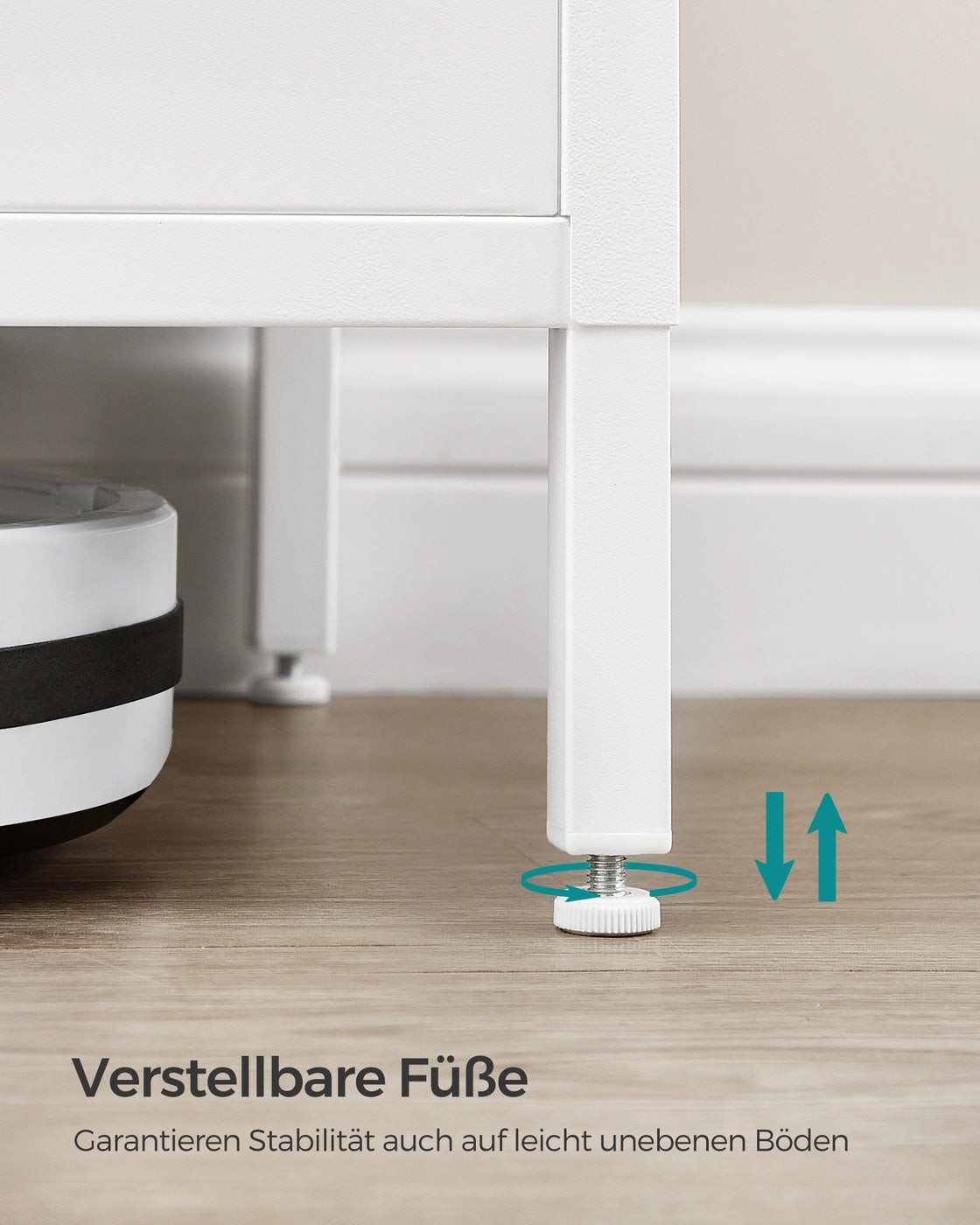 Aufbewahrungsschrank aus Stahl mit Löchern