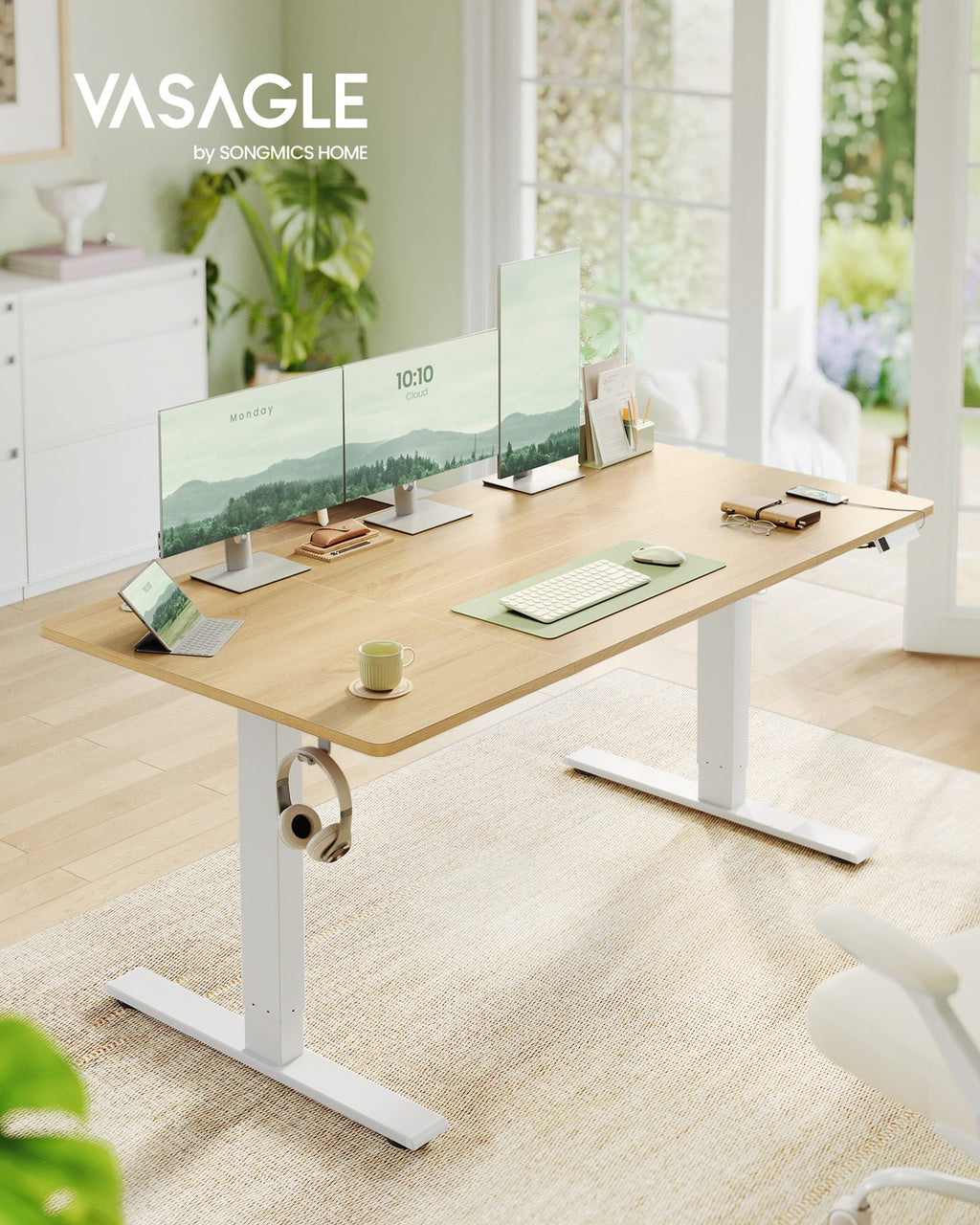 Höhenverstellbarer Schreibtisch mit USB Anschluss und Speicherfunktion goldeichenfarben