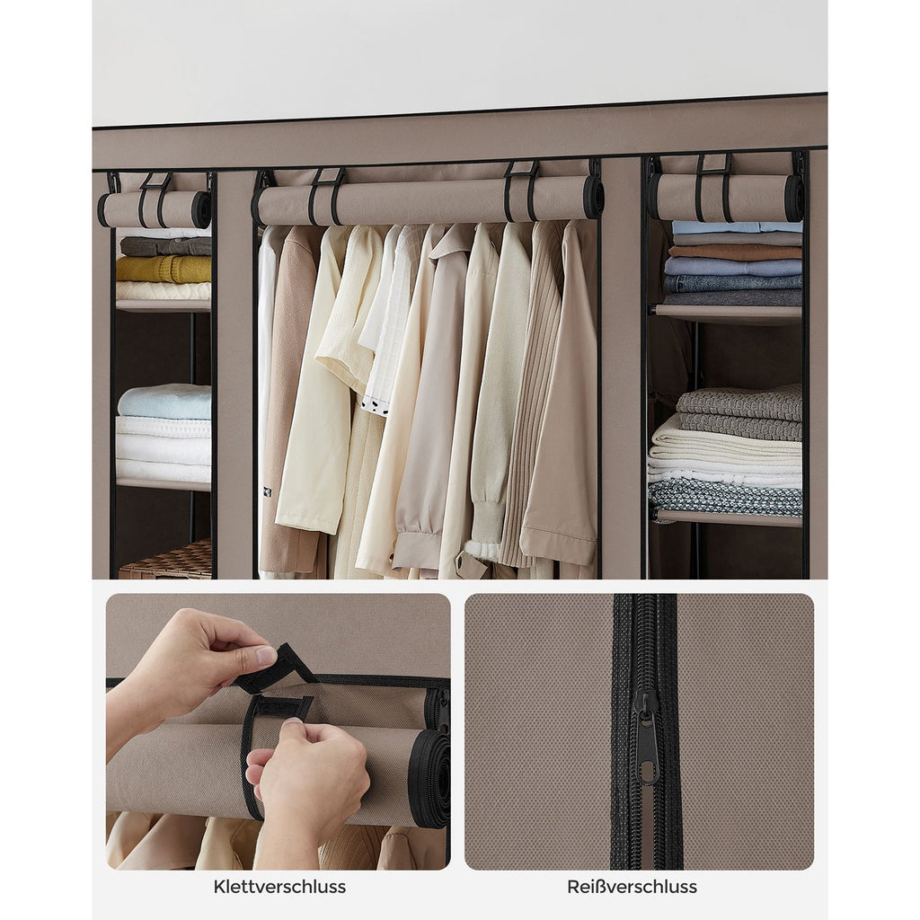 Faltschrank mit Kleiderstange