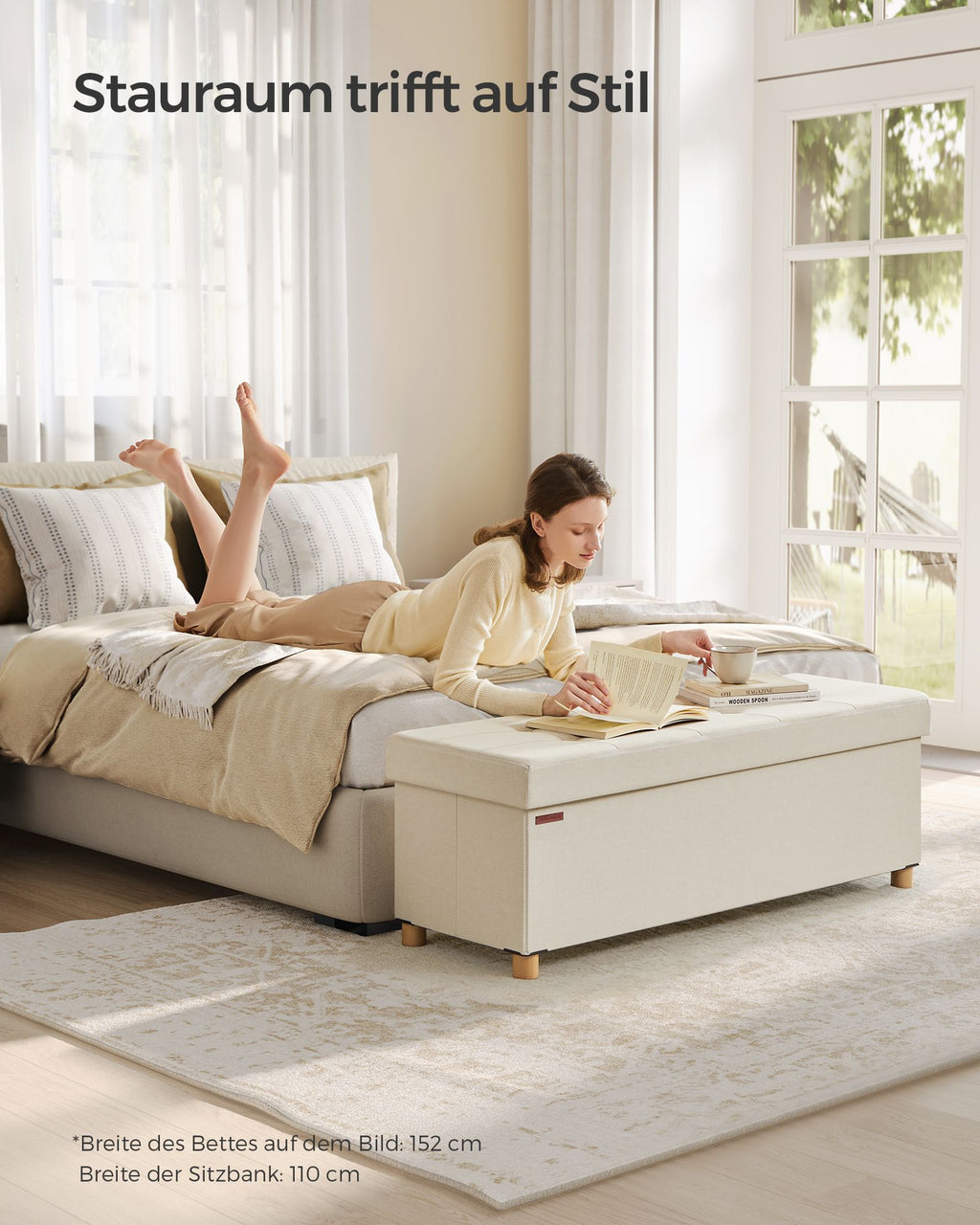 Klappbarer Sitzhocker mit Stauraum 38 x 110 x 40 cm cremeweiß