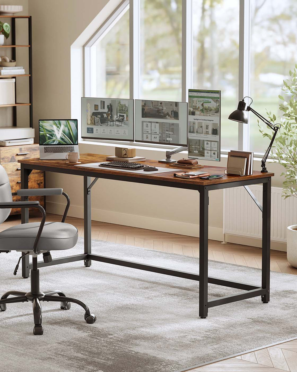 Computertisch für das Homeoffice
