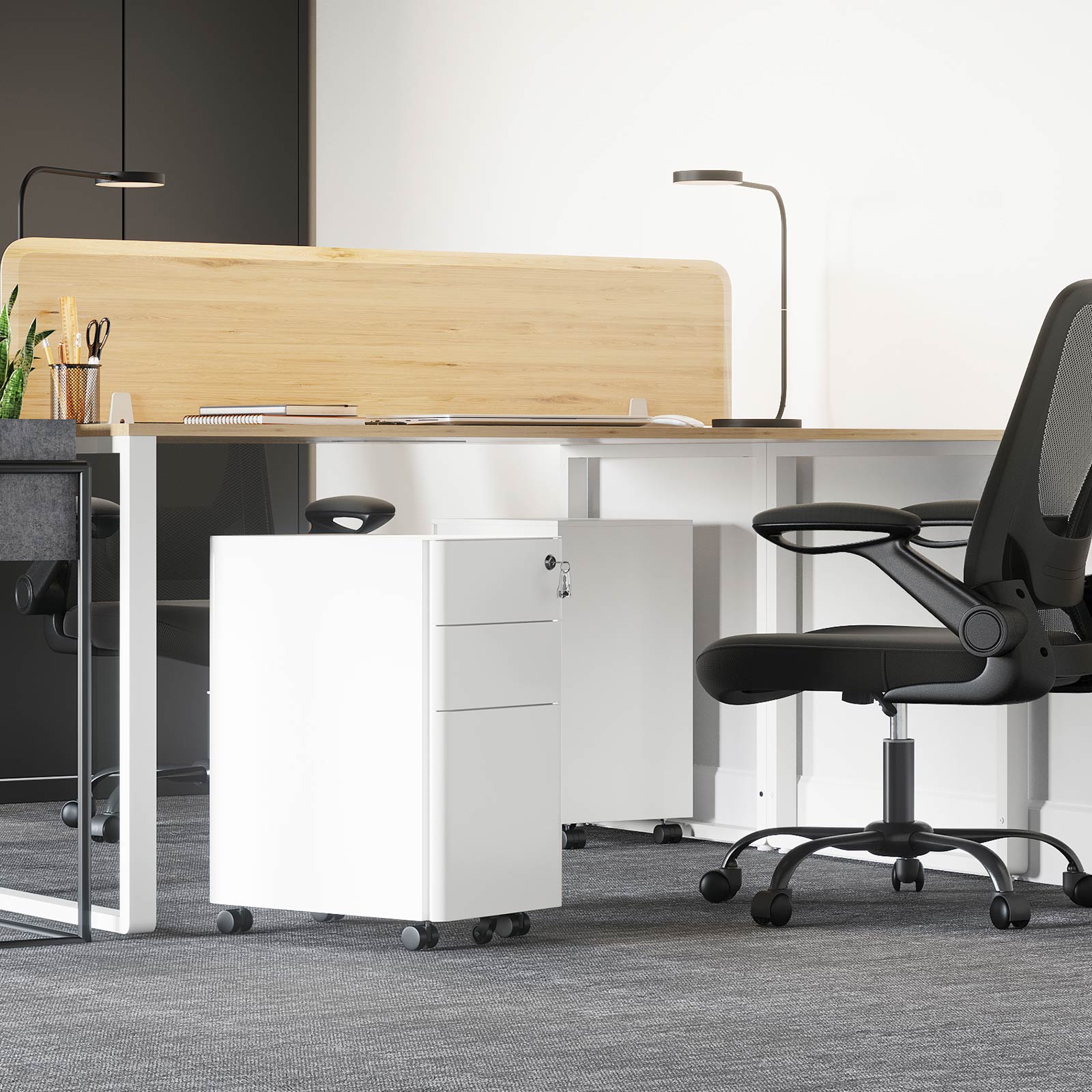 Büroschrank mit Rollen und Schloss