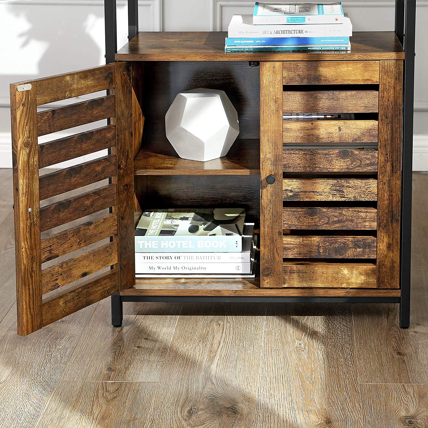 Sideboard mit Lamellentüren Industriestil