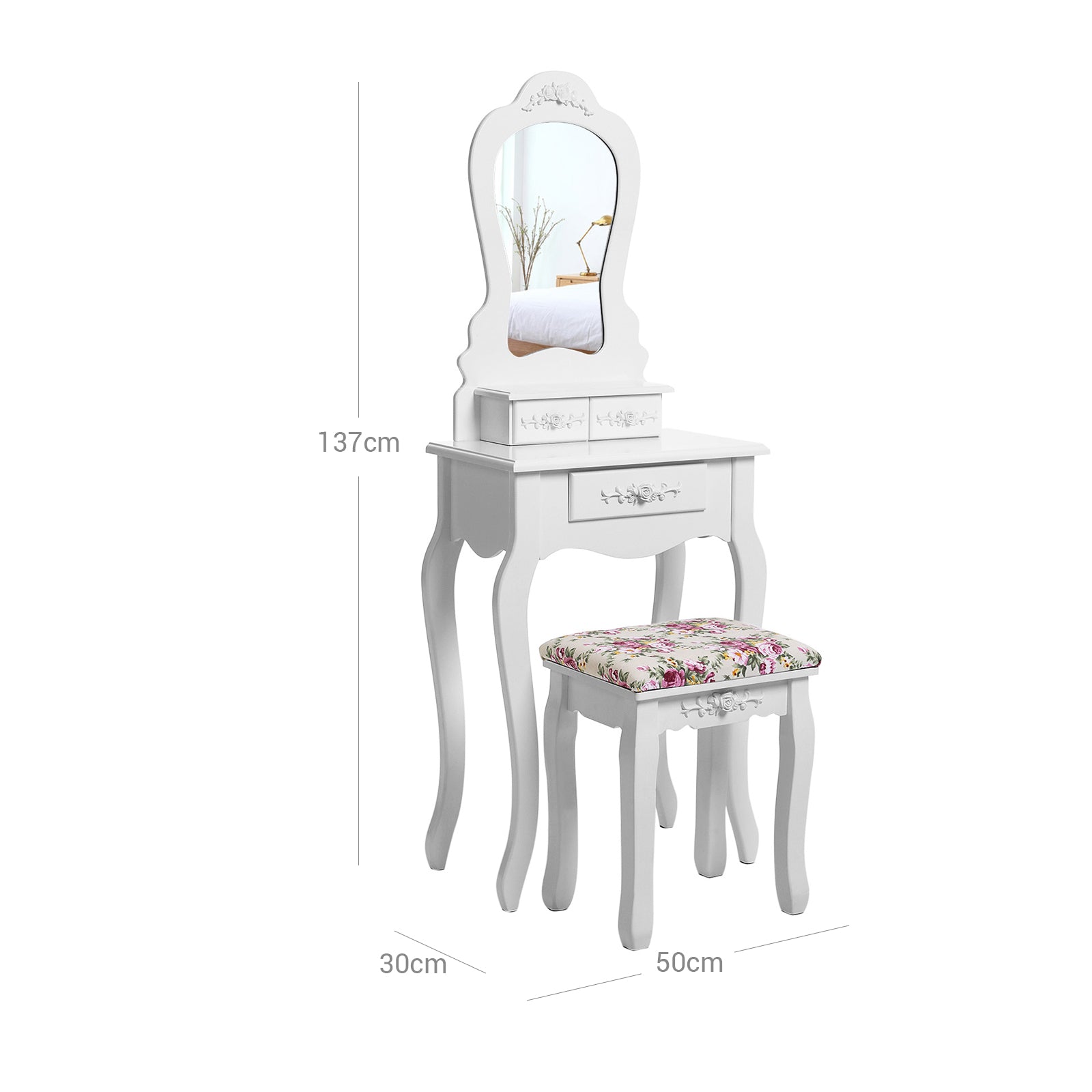 Süßer Schminktisch mit Zierrosen