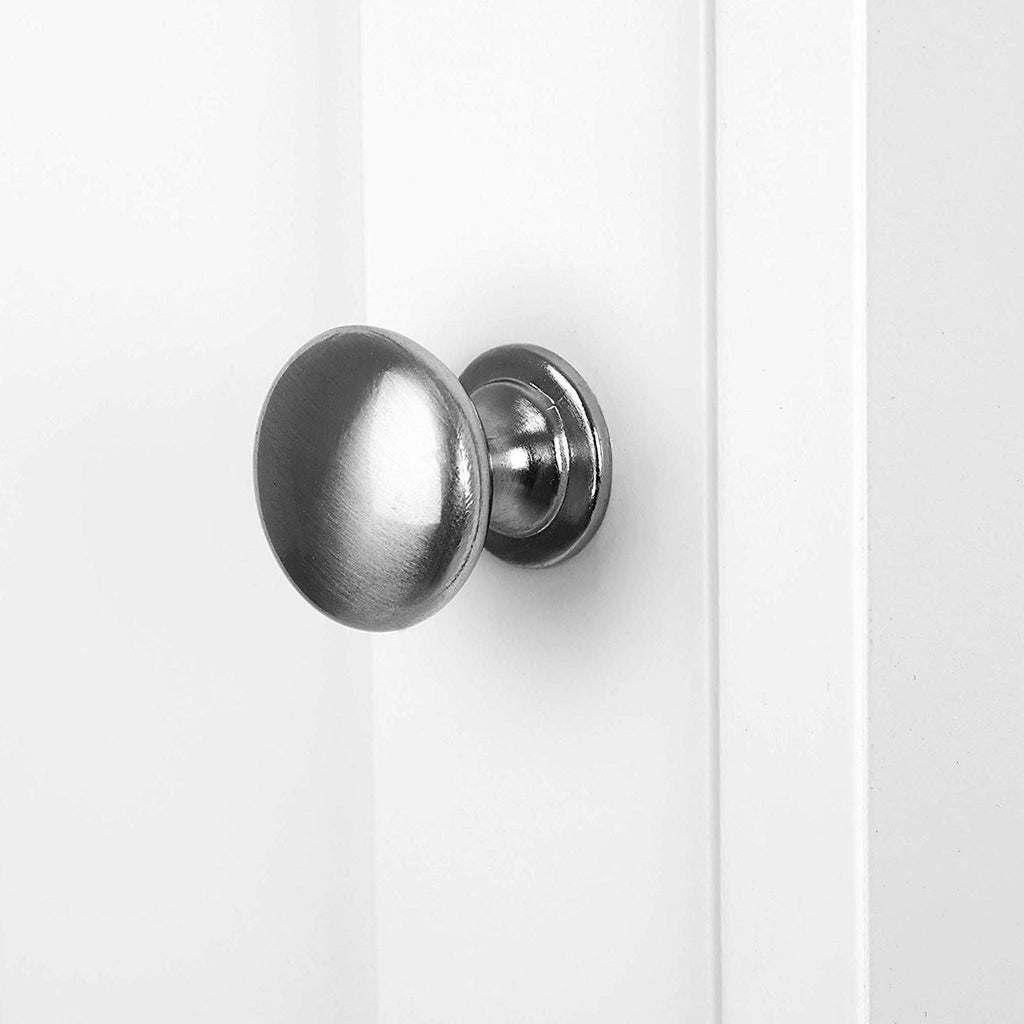 Wandschrank mit Glastüren